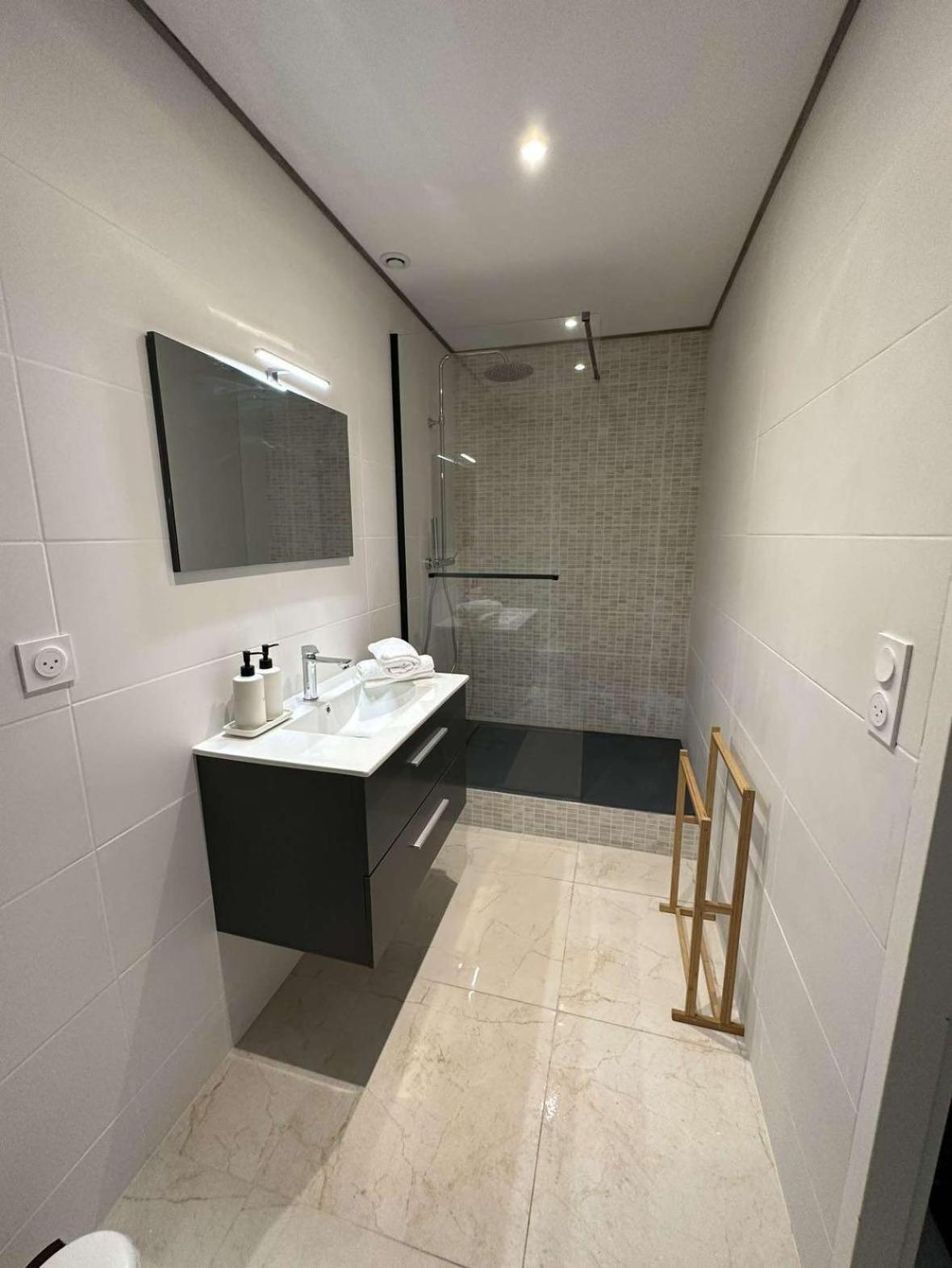 My Suite Bourgoin-Jallieu Exterior foto